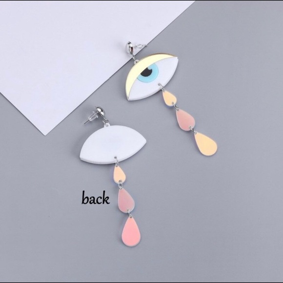 Crying Eye Earrings - Picture 2 of 2